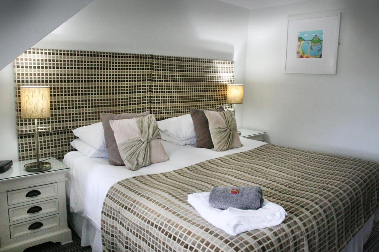 Townhouse Rooms Труро Екстериор снимка