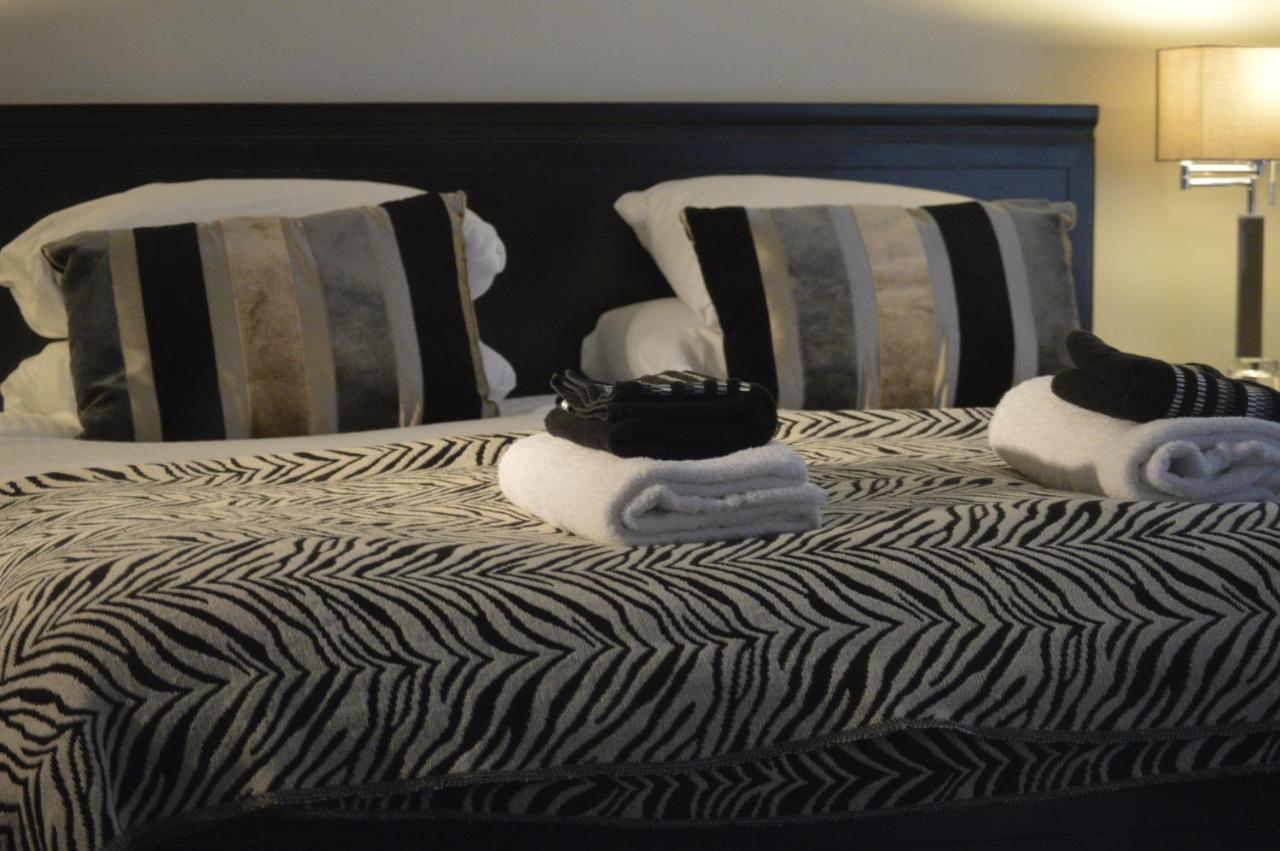 Townhouse Rooms Труро Екстериор снимка