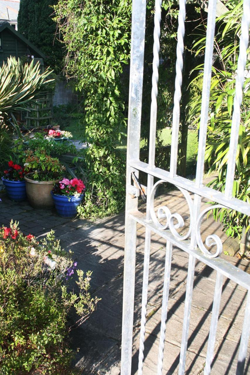 Townhouse Rooms Труро Екстериор снимка
